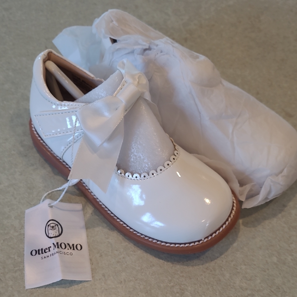 Otter MOMO White Baby Shoes with Bow